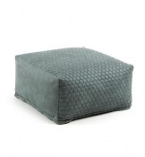 julia-grup-damian-pouff